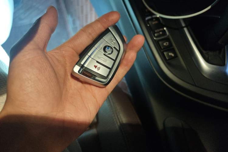 Used BMW 3 Series 2018 320Li Leading Model M Sport Package Vehicle Key
