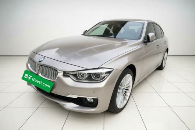 Ojetý BMW 3 Series 2018 320Li Fashion Model