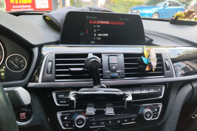 Used BMW 3 Series 2018 320Li Fashion Model Audio And AC Panel