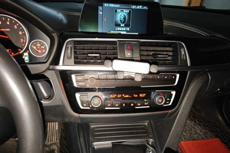 Used BMW 3 Series 2018 320Li Fashion Model Audio And AC Panel