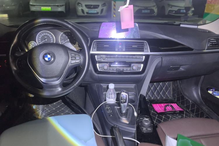 Used BMW 3 Series 2018 320Li Fashion Model Center Console