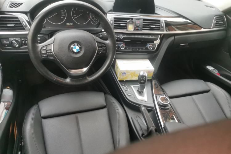 Used BMW 3 Series 2018 320Li Fashion Model Center Console