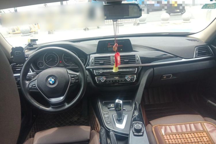 Used BMW 3 Series 2018 320Li Fashion Model Center Console