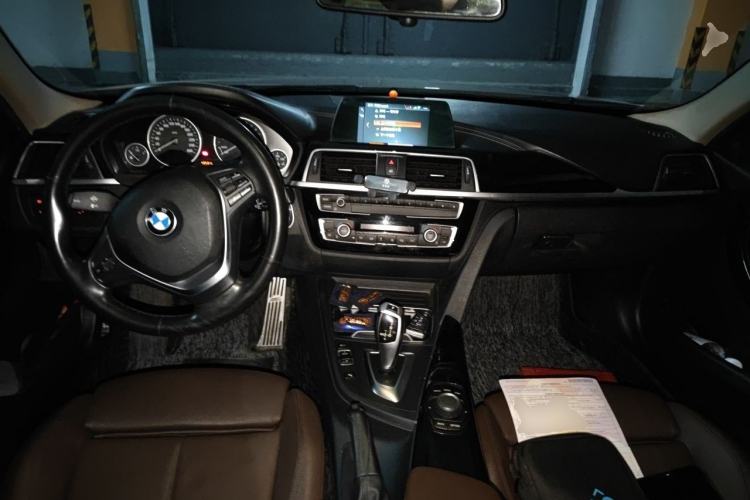 Used BMW 3 Series 2018 320Li Fashion Model Center Console