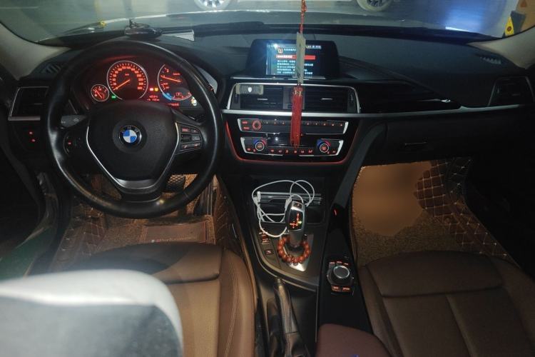 Used BMW 3 Series 2018 320Li Fashion Model Center Console