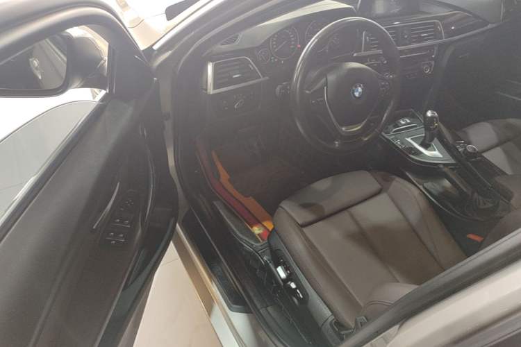 Used BMW 3 Series 2018 320Li Fashion Model Driver Seat