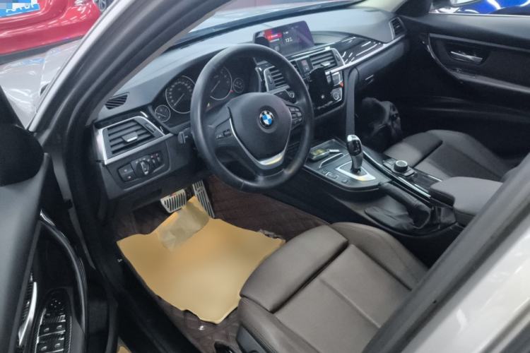 Used BMW 3 Series 2018 320Li Fashion Model Driver Seat