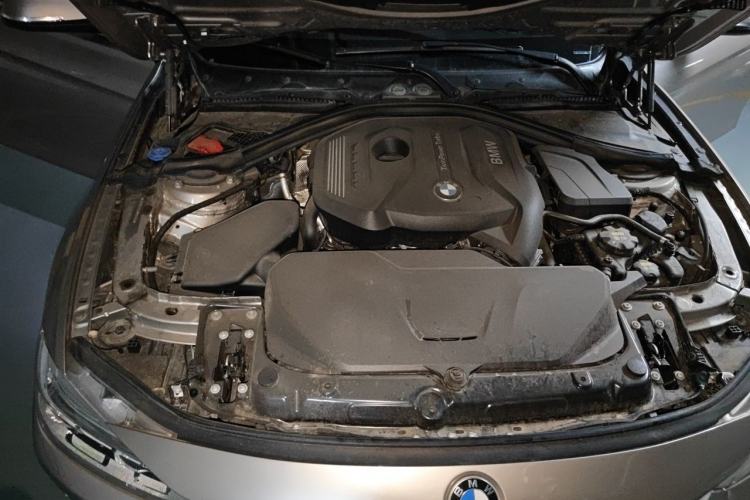 Used BMW 3 Series 2018 320Li Fashion Model Engine Bay