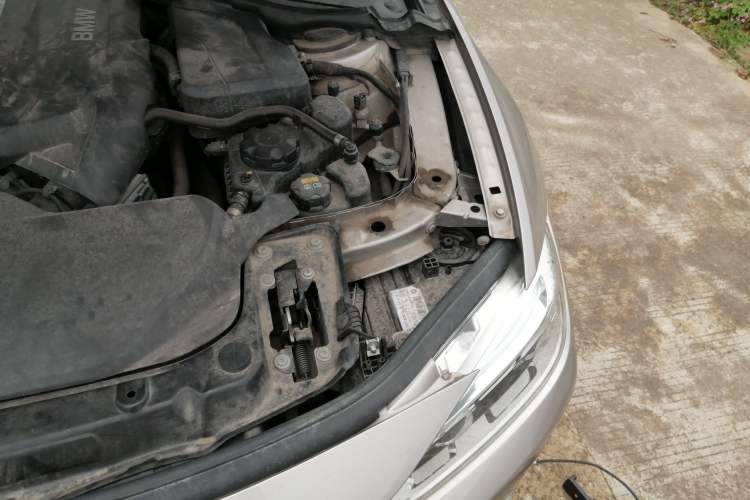 Used BMW 3 Series 2018 320Li Fashion Model Engine Bay Left