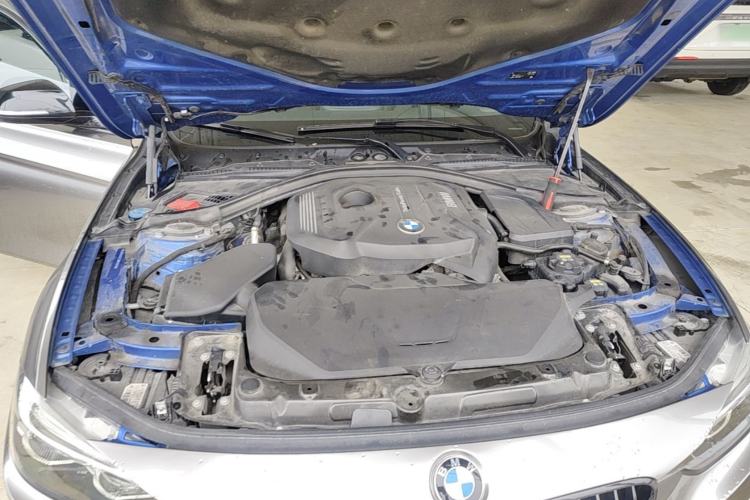 Used BMW 3 Series 2018 320i M Sport Night Edition Engine Bay
