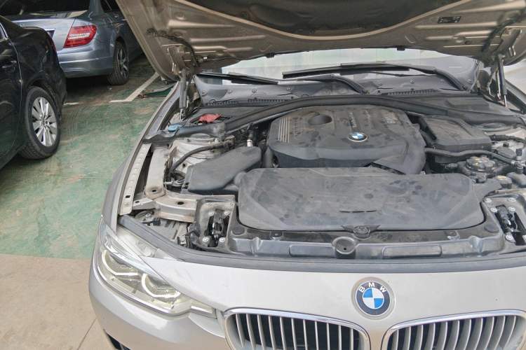 Used BMW 3 Series 2018 320Li Fashion Model Engine Bay Right