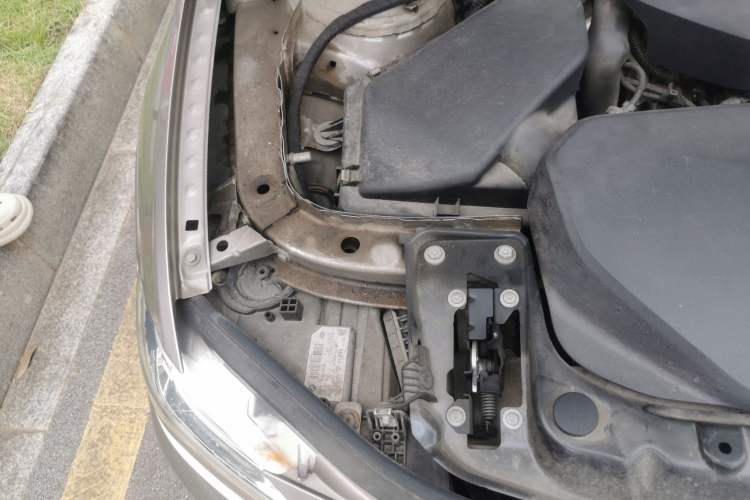 Used BMW 3 Series 2018 320Li Fashion Model Engine Bay Right