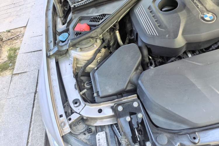 Used BMW 3 Series 2018 320Li Fashion Model Engine Bay Right