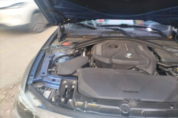 Used BMW 3 Series 2018 320i M Sport Night Edition Engine Bay Right