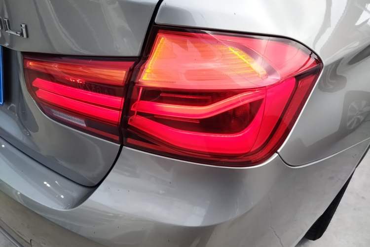 Used BMW 3 Series 2018 320Li Fashion Model Exterior 3