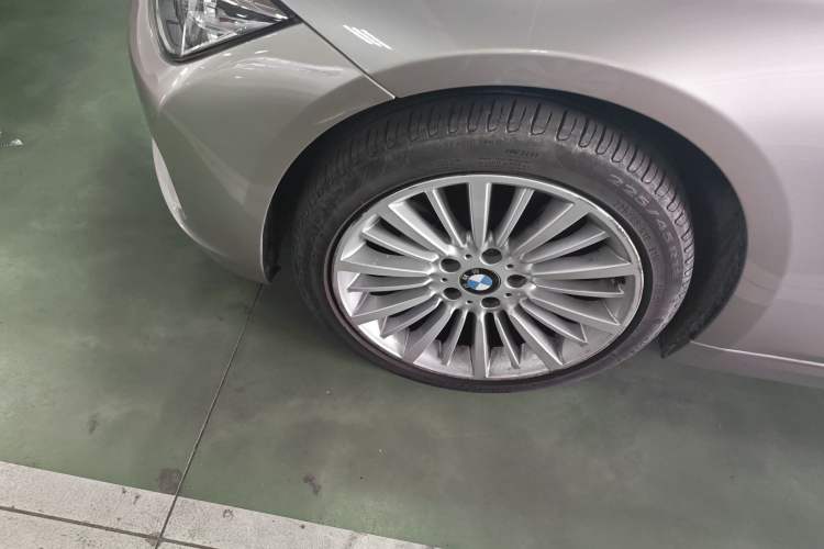 Used BMW 3 Series 2018 320Li Fashion Model Exterior 4