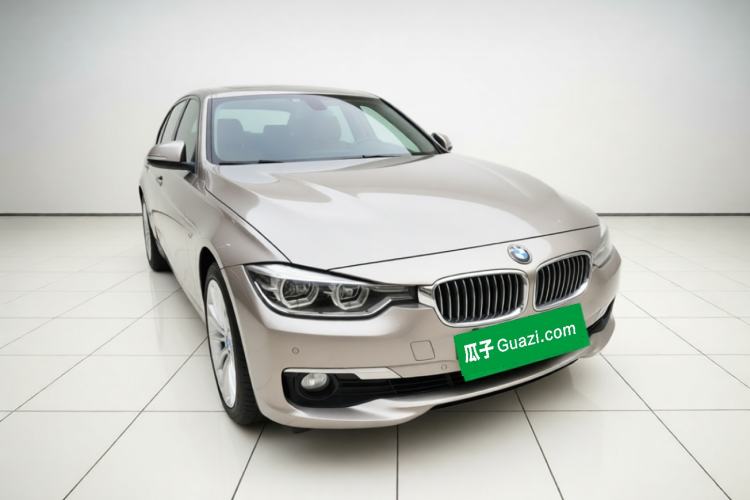 Used BMW 3 Series 2018 320Li Fashion Model Front Right 45 Deg