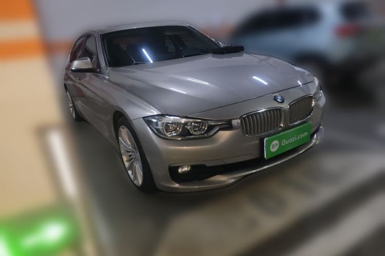Used BMW 3 Series 2018 320Li Fashion Model Front Right 45 Deg