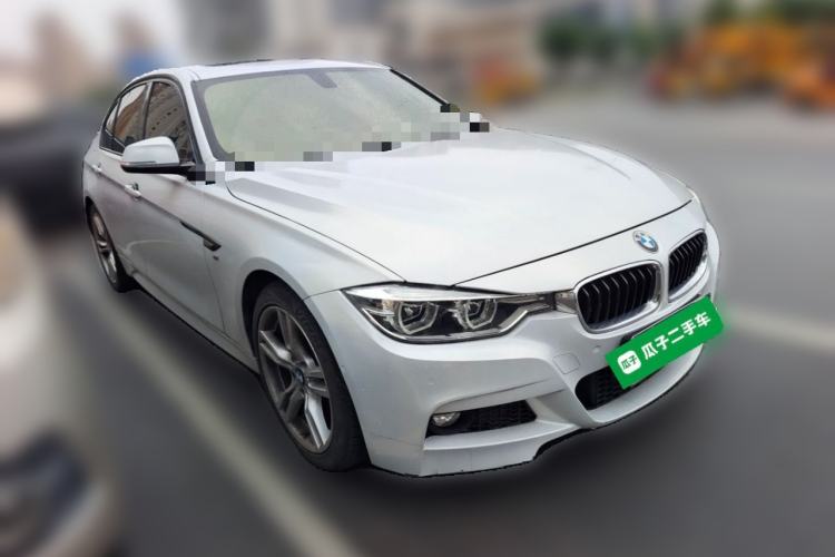 Used BMW 3 Series 2018 320i M Sport Package Front Right 45 Deg
