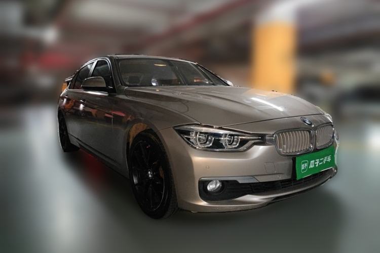 Used BMW 3 Series 2018 320Li Fashion Model Front Right 45 Deg