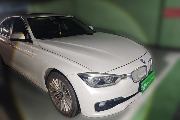 Used BMW 3 Series 2018 320Li Fashion Model Front Right 45 Deg