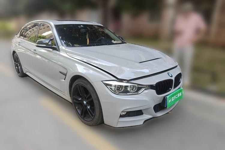 Used BMW 3 Series 2018 320Li Leading Model M Sport Package Front Right 45 Deg