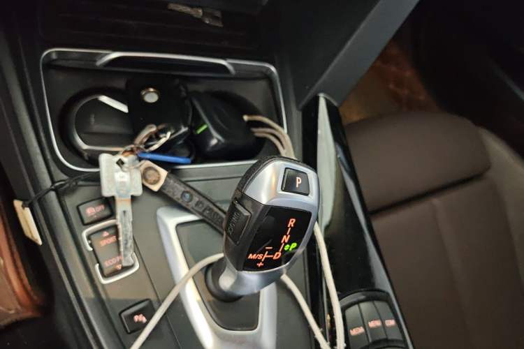 Used BMW 3 Series 2018 320Li Fashion Model Gear Lever