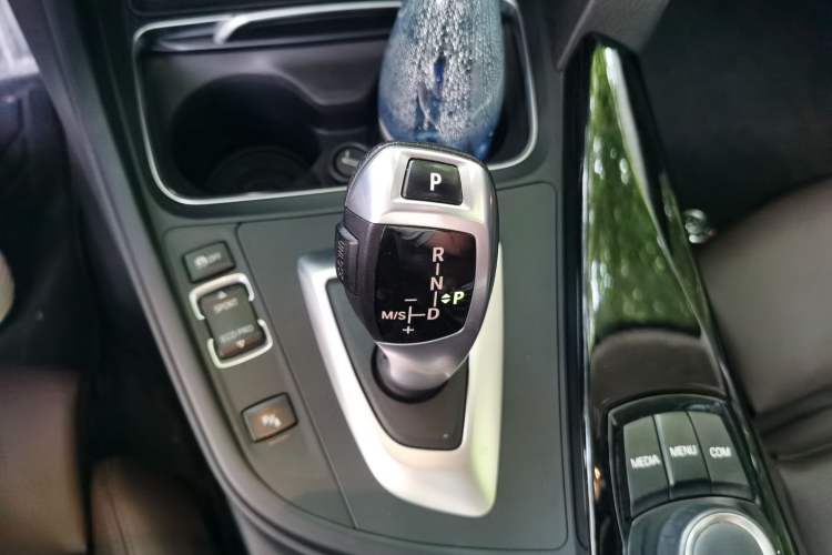 Used BMW 3 Series 2018 320Li xDrive Fashion Model Gear Lever