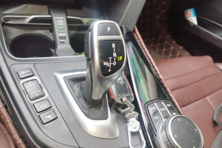 Used BMW 3 Series 2018 320Li Leading Model M Sport Package Gear Lever