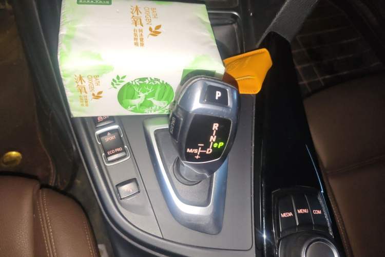 Used BMW 3 Series 2018 320Li Fashion Model Gear Lever