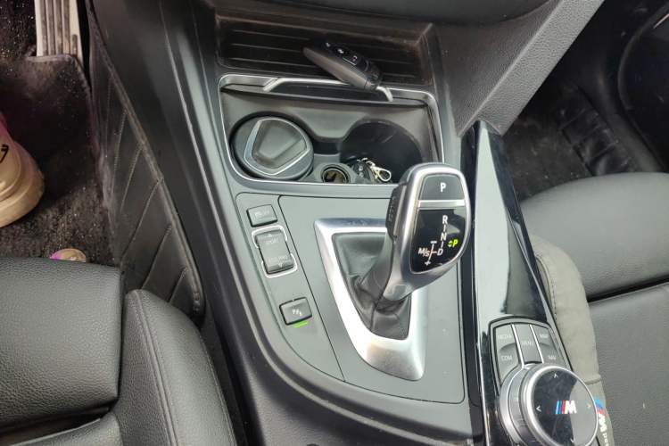Used BMW 3 Series 2018 320Li Leading Model M Sport Package Gear Lever