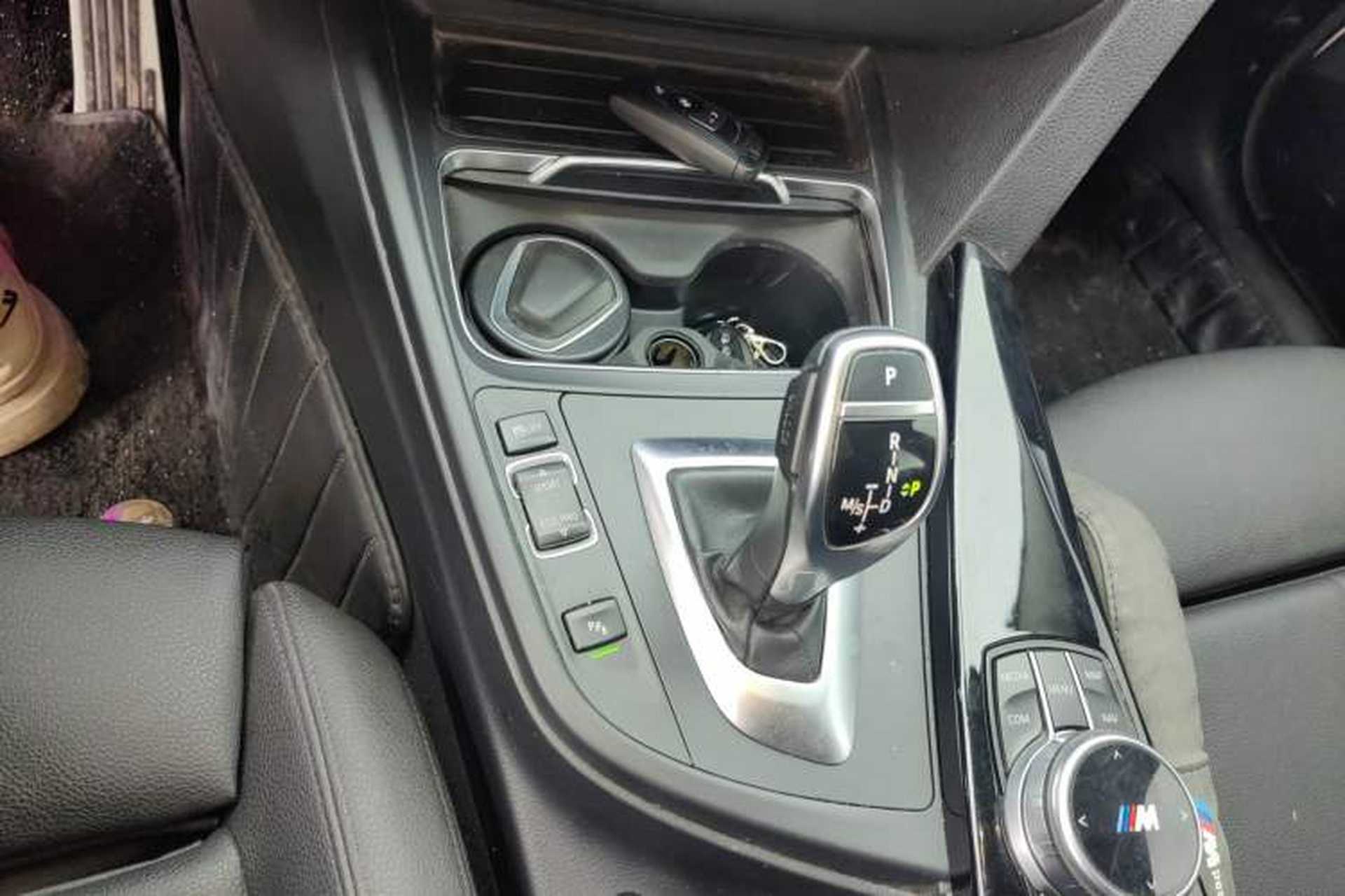 Used BMW 3 Series 2018 320Li Leading Model M Sport Package Gear Lever