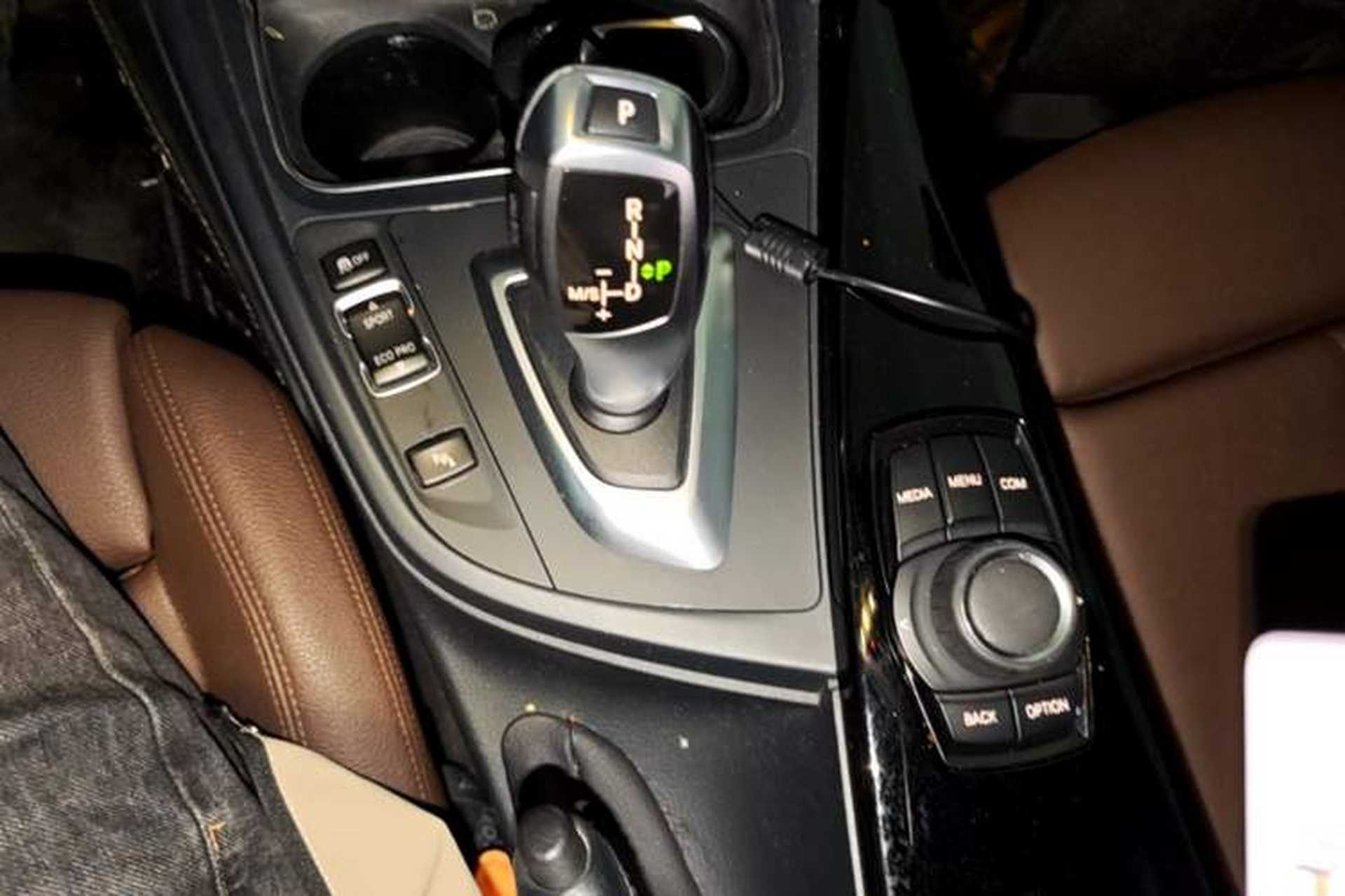 Used BMW 3 Series 2018 320Li Fashion Model Gear Lever