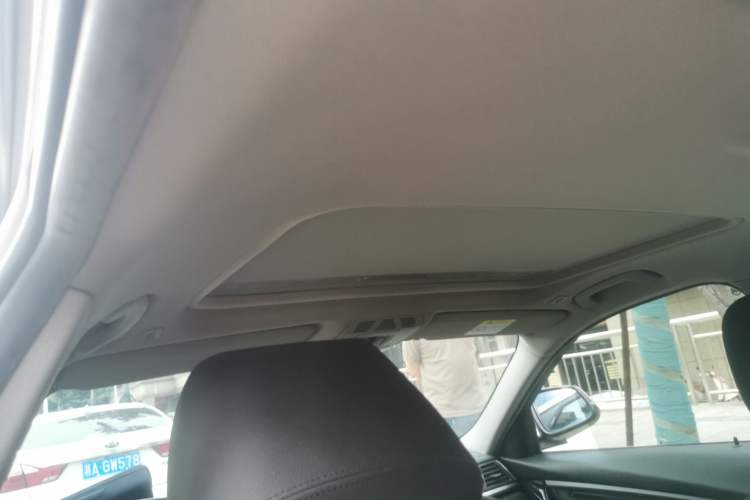 Used BMW 3 Series 2018 320Li Fashion Model Headliner
