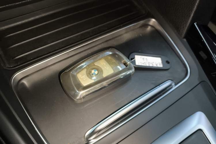 Used BMW 3 Series 2018 320Li Fashion Model Interior 1
