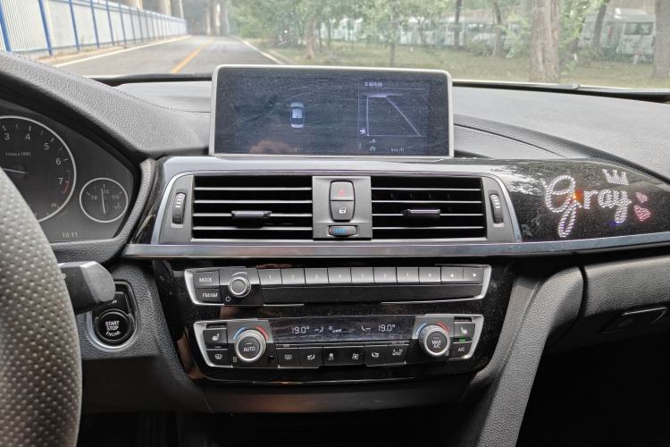 Used BMW 3 Series 2018 320Li Fashion Model Interior 4