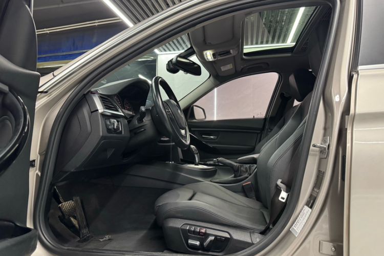 Used BMW 3 Series 2018 320Li Fashion Model Interior 5