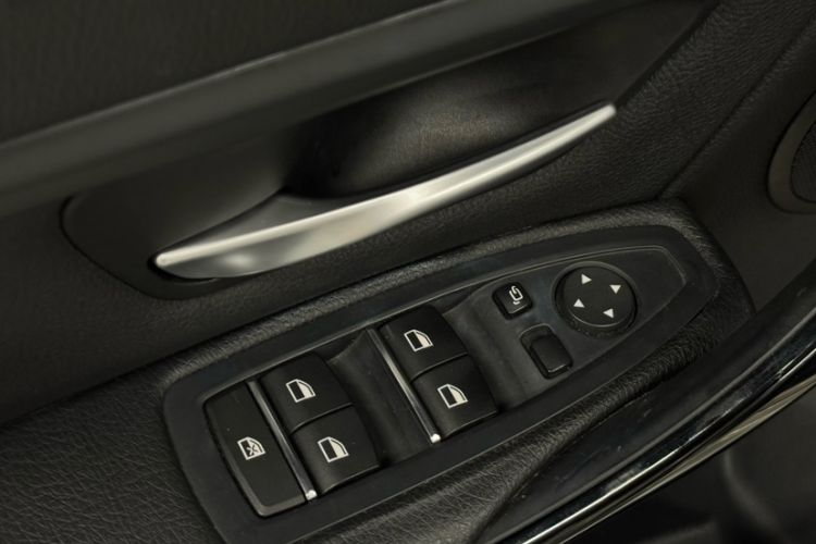 Used BMW 3 Series 2018 320Li Fashion Model Interior 7