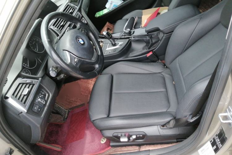 Used BMW 3 Series 2018 320Li Fashion Model Left Front Seat