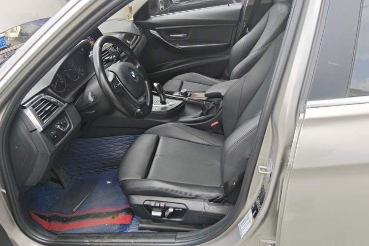 Used BMW 3 Series 2018 320Li Fashion Model Left Front Seat