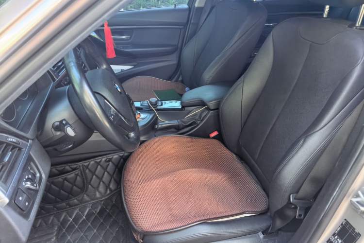 Used BMW 3 Series 2018 320Li Fashion Model Left Front Seat