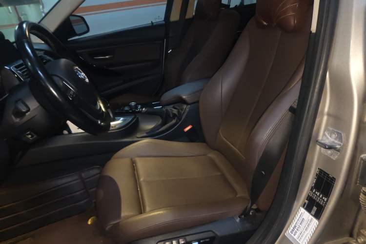 Used BMW 3 Series 2018 320Li Fashion Model Left Front Seat