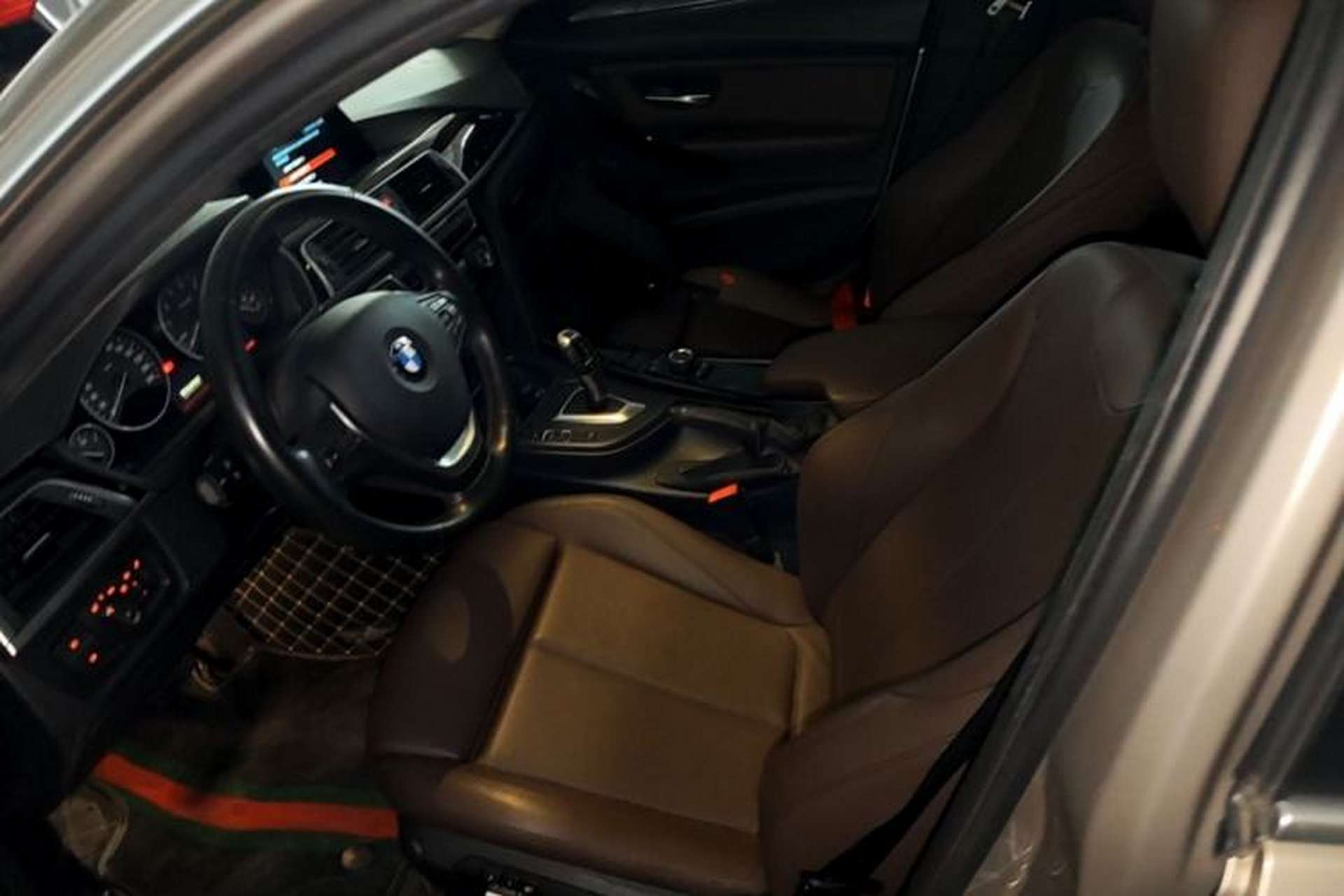 Used BMW 3 Series 2018 320Li Fashion Model Left Front Seat