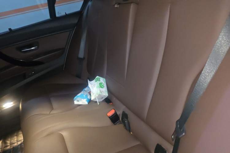Used BMW 3 Series 2018 320Li Fashion Model Left Rear Seat