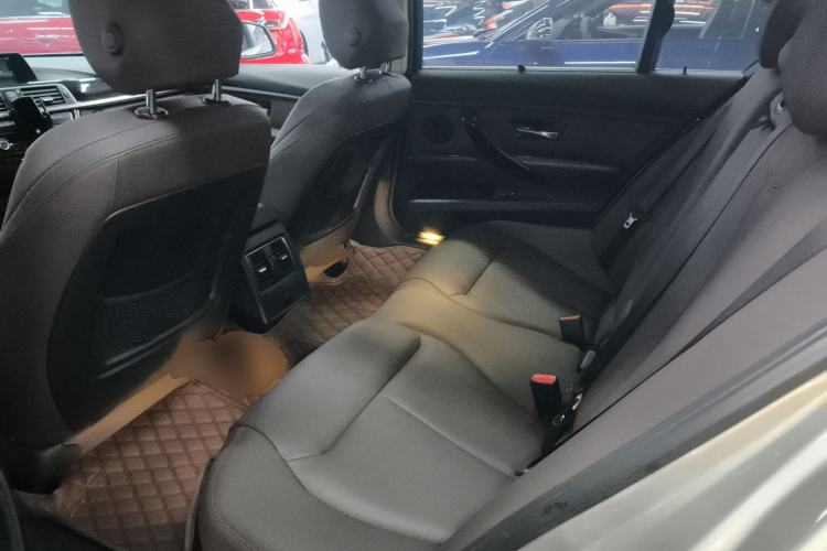 Used BMW 3 Series 2018 320Li Fashion Model Left Rear Seat