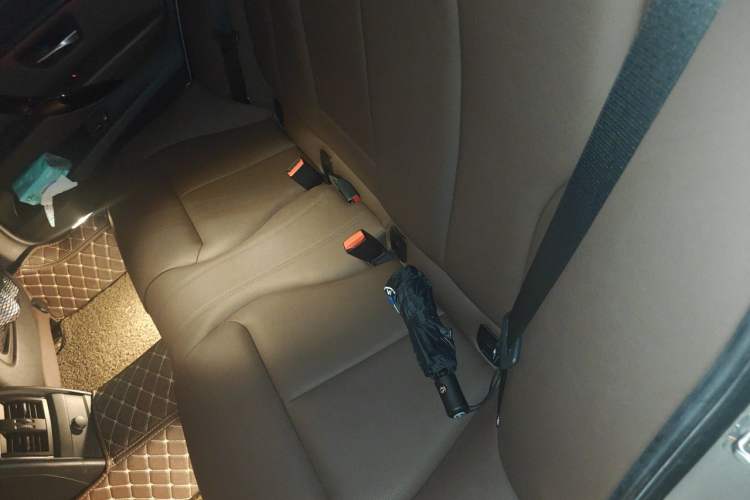 Used BMW 3 Series 2018 320Li Fashion Model Left Rear Seat