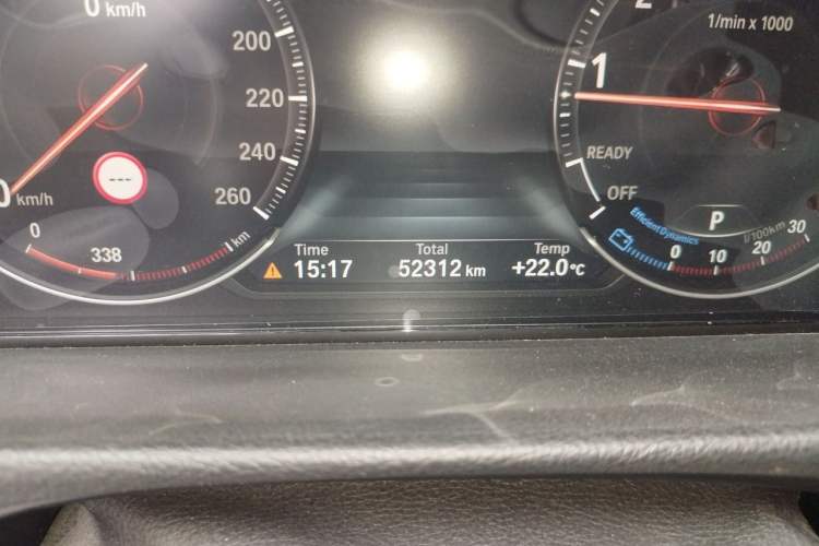 Used BMW 3 Series 2018 320Li Leading Model M Sport Package Odometer Close Up