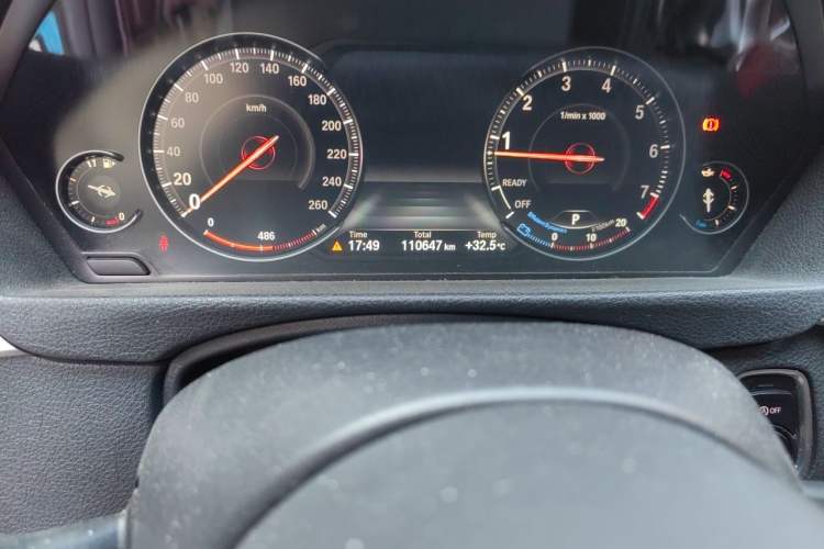 Used BMW 3 Series 2018 320Li Leading Model M Sport Package Odometer Close Up