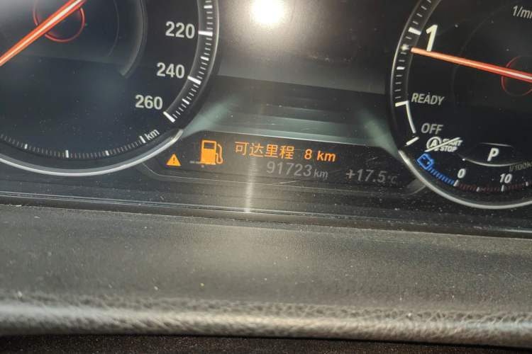 Used BMW 3 Series 2018 320Li Leading Model M Sport Package Odometer Close Up