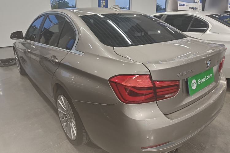 Used BMW 3 Series 2018 320Li Fashion Model Rear Left 45 Deg